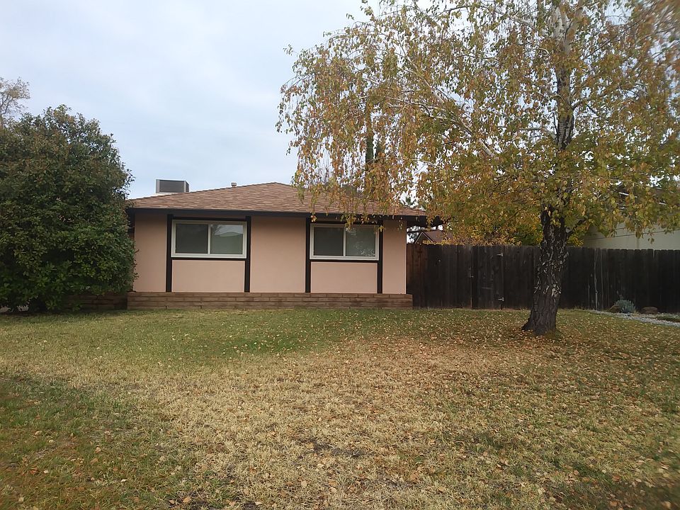 Front of bedroom wing