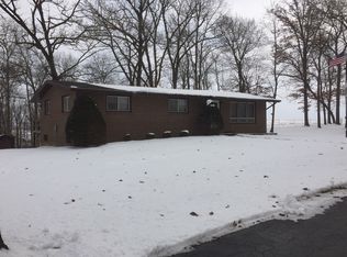 7125 Jungletown Rd, Oxford Junction, IA 52323