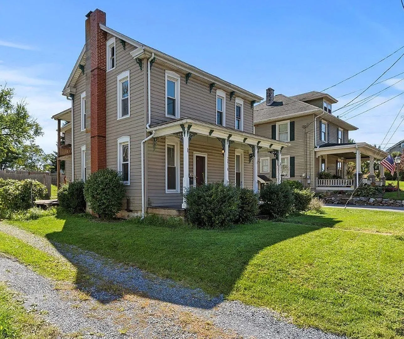 3 Bedroom, 2 Bathroom Home in Lititz! Available 11/15 — Photo 1