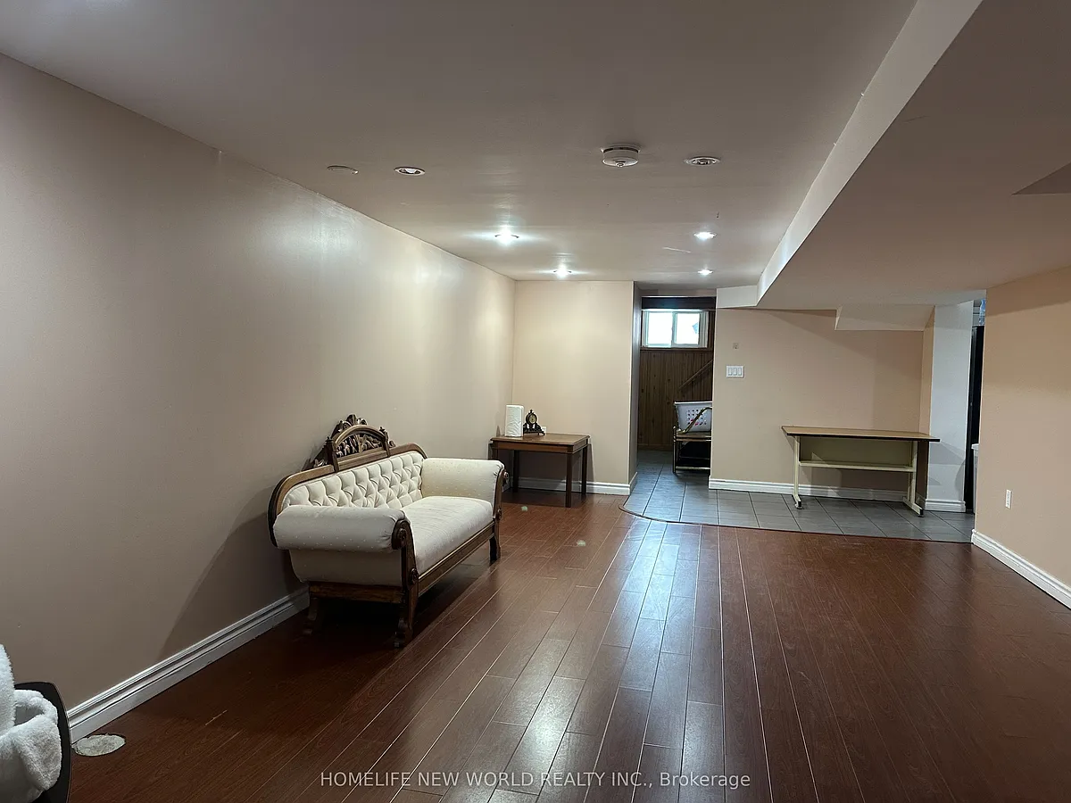 Building Photo - 29 Fulham St #BASEMENT