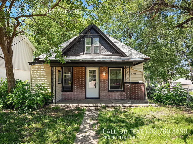 5358 Bancroft Ave — Photo 1