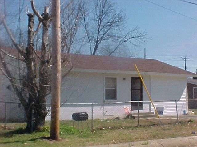 2nd image of 502 Labaume St