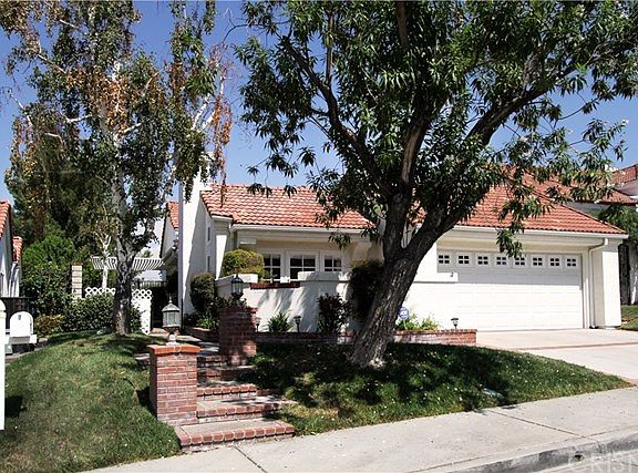 2nd image of 25866 Parma Ct