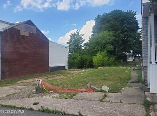 237-239 S Poplar St, Mount Carmel, PA 17851