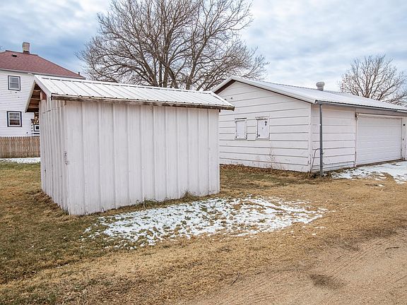 2nd image of Deming St