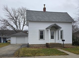 716 South Ave, Decorah, IA 52101
