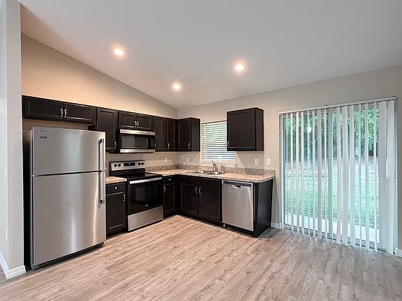 4th image of 14445 SW 22nd Pl