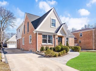 4049 Harvey Ave, Western Springs, IL 60558