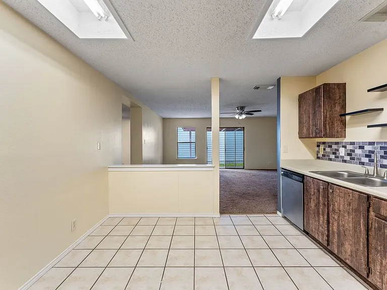 6863 Cypress Mist Dr — Photo 15
