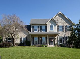 114 Crabapple Ct, Hummelstown, PA 17036