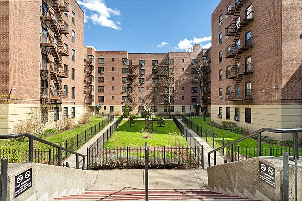 Sold by Compass | media 15