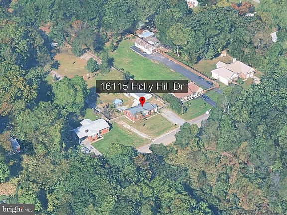2nd image of 16115 Holly Hill Dr