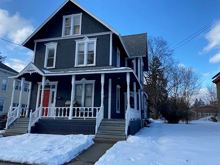 56 Lincoln Ave — Photo 3