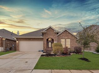 580 England St, Fate, TX 75189