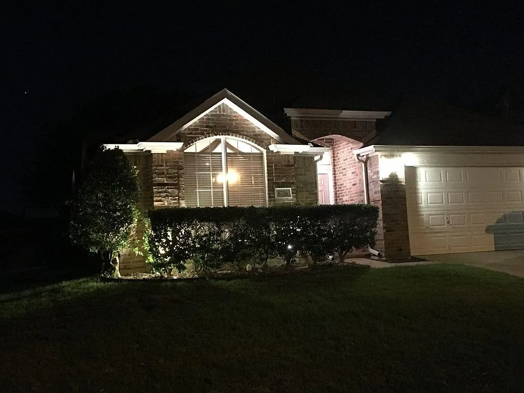 4 bed, 2125 sqft, $2,550 — Photo 2