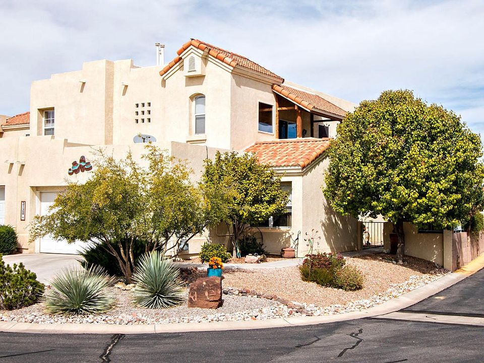 3128 Renaissance Loop