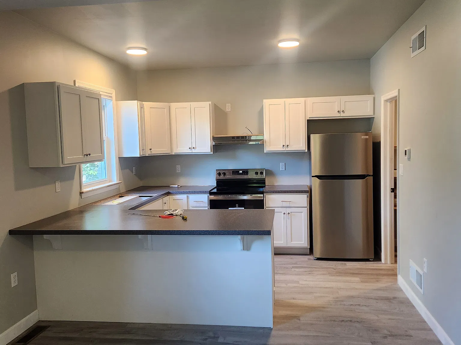 2 bed, $1,600 — Photo 4
