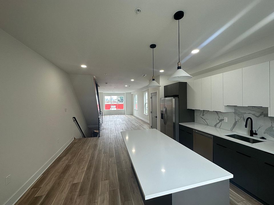 1st image of 2500 E Tioga St #B19