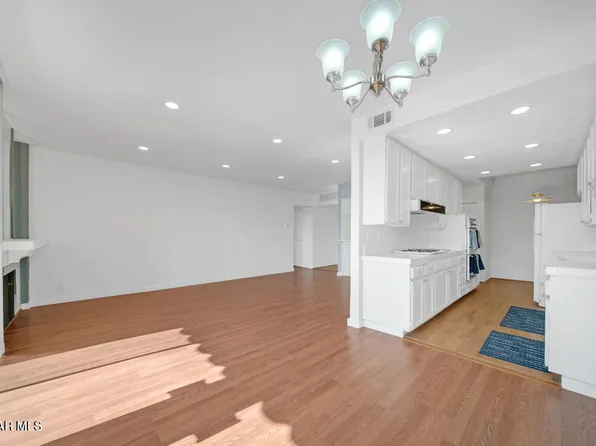 5310 Zelzah Ave Unit 207, Encino, CA 91316