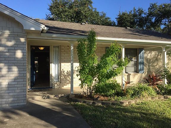 3rd image of 1508 Bluebird Ln