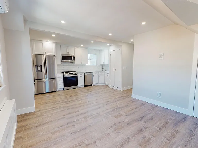 Unfurnished Living Room / Kitchen Space