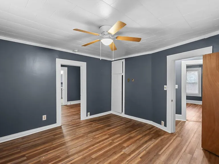 414 Cambridge St — Photo 8