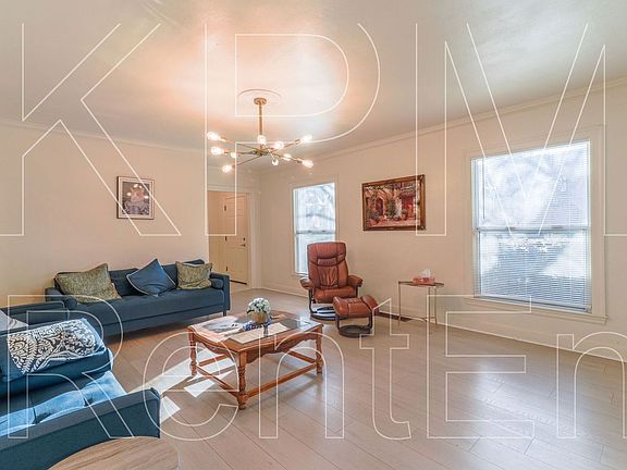 5th image of 3310 Kensington Way