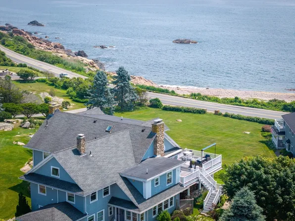 70 Grapevine Rd #B, Gloucester, MA 01930