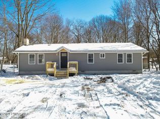 166 Skyview Rd, Dingmans Ferry, PA 18328