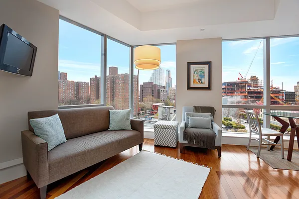 Rented by Compass | media 8