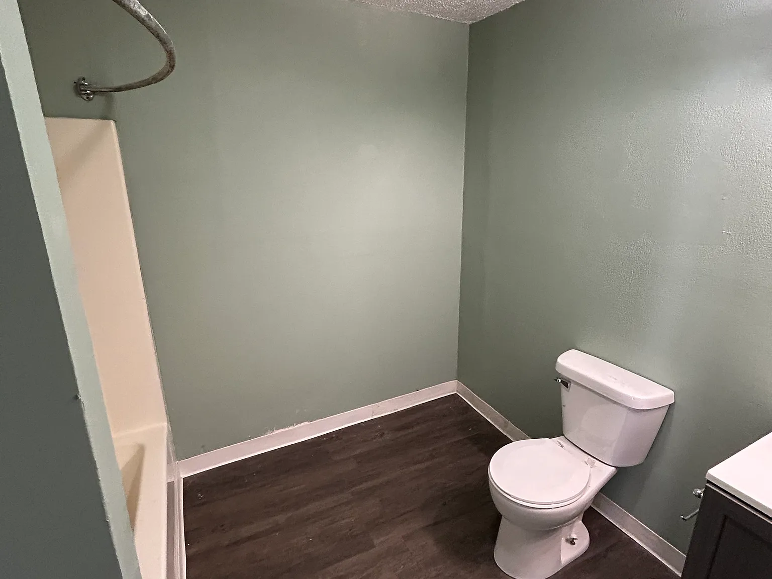 4 bed, 1228 sqft, $1,350 — Photo 4