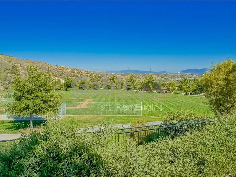 30000 N Camino Los Robles — Photo 38