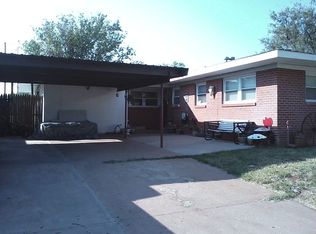 304 Potomac Rd, Foss, OK 73647