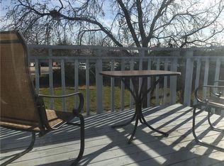 613 Cimarron Trl, Irving, TX 75063