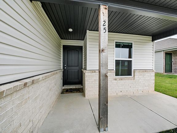 4th image of 25 Sarah Alyse Ln