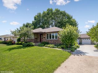 1302 SE Innsbruck Dr, Ankeny, IA 50021