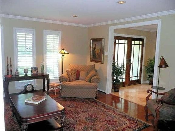 5th image of 7217 Blairview Dr
