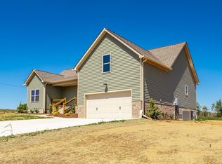 1204 Vickie Ln, Portland, TN 37148