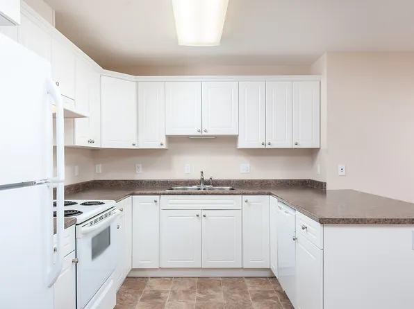 13020 127th St NW, Edmonton, AB T5L 1A9