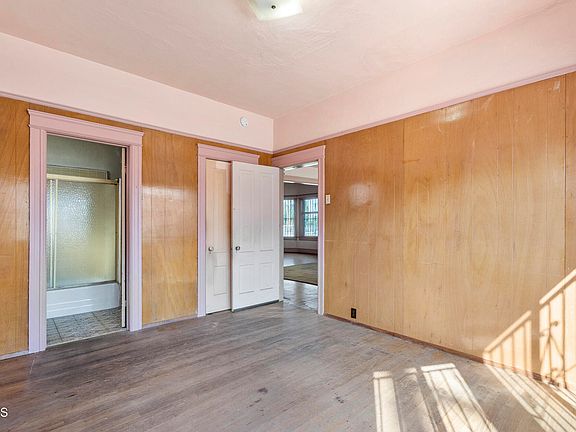5th image of 643 San Benito St