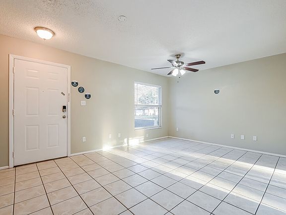 3rd image of 1335 Alfonzo Cir