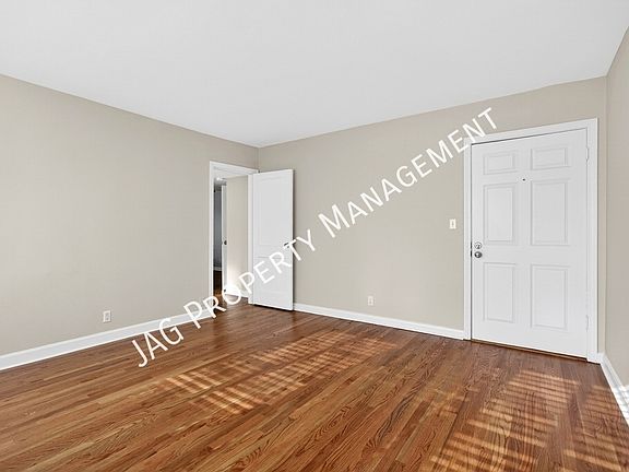 5th image of 2761 Saint Johns Ave APT 1