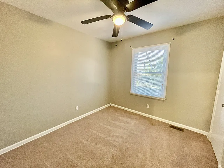 452 Cloverhill Pl — Photo 20