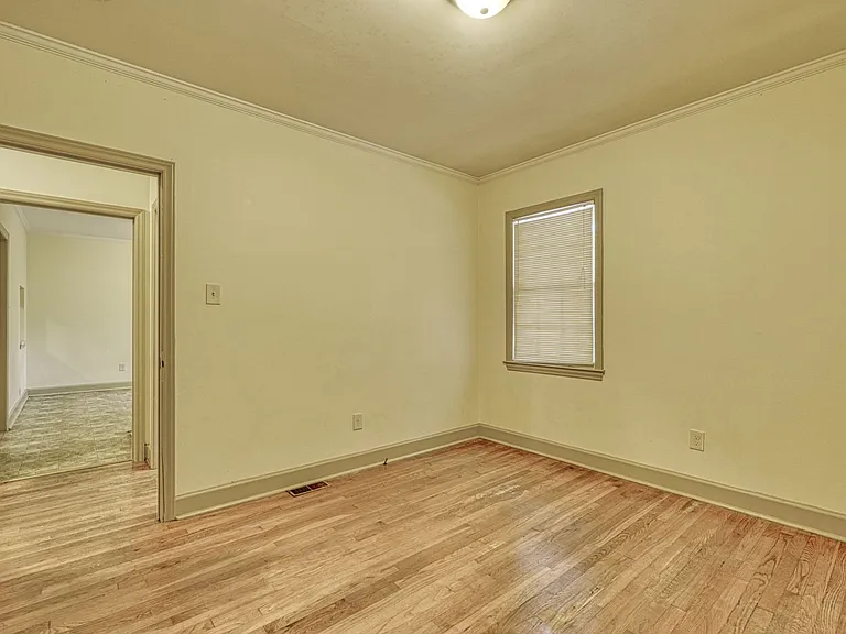 831 John B White Sr Blvd — Photo 42