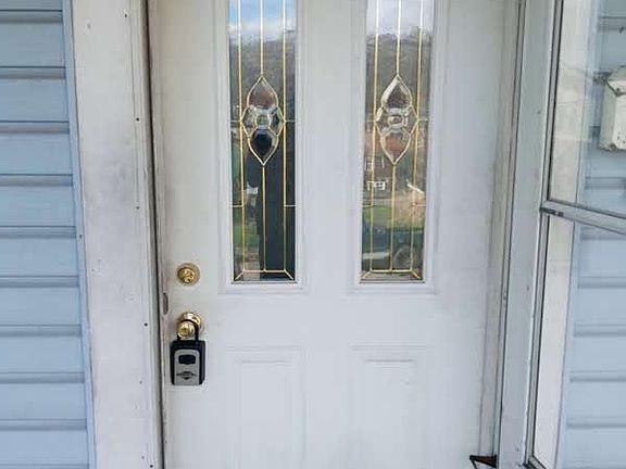 5th image of 3016 Orchard St