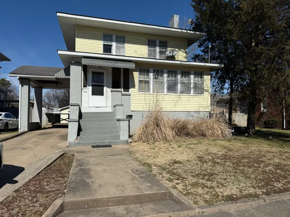 210 W Lincoln St, Harrisburg, IL 62946