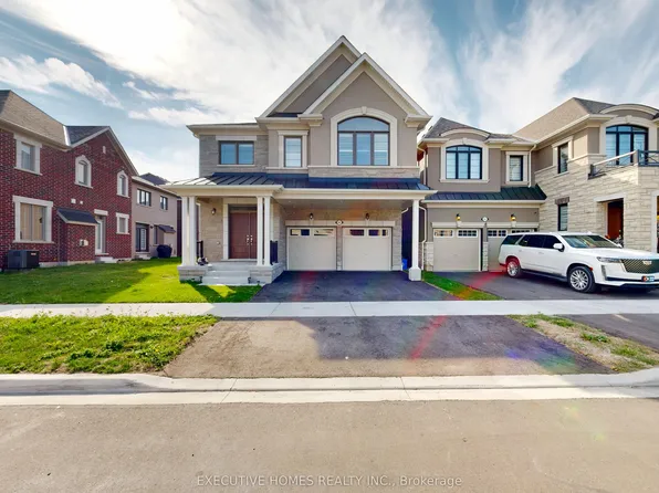 2885 Foxden Sq, Pickering, ON L1X 0N9