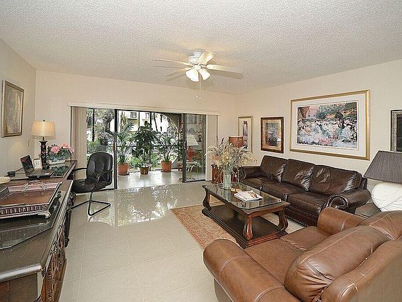 Home For Sale In Windsong