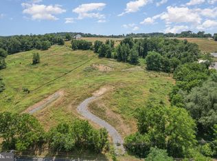 19 N Lewisberry Rd, Dillsburg, PA 17019