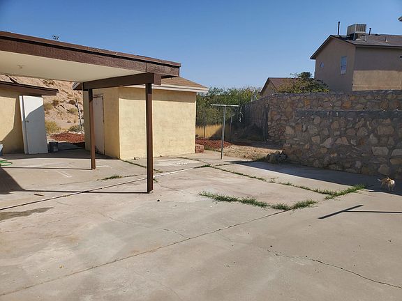 4th image of 9140 Geranium Dr